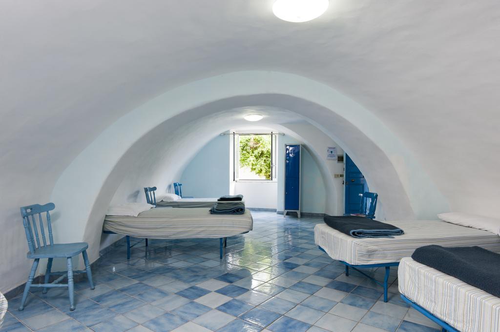 Ring Hostel Forio di Ischia Δωμάτιο φωτογραφία