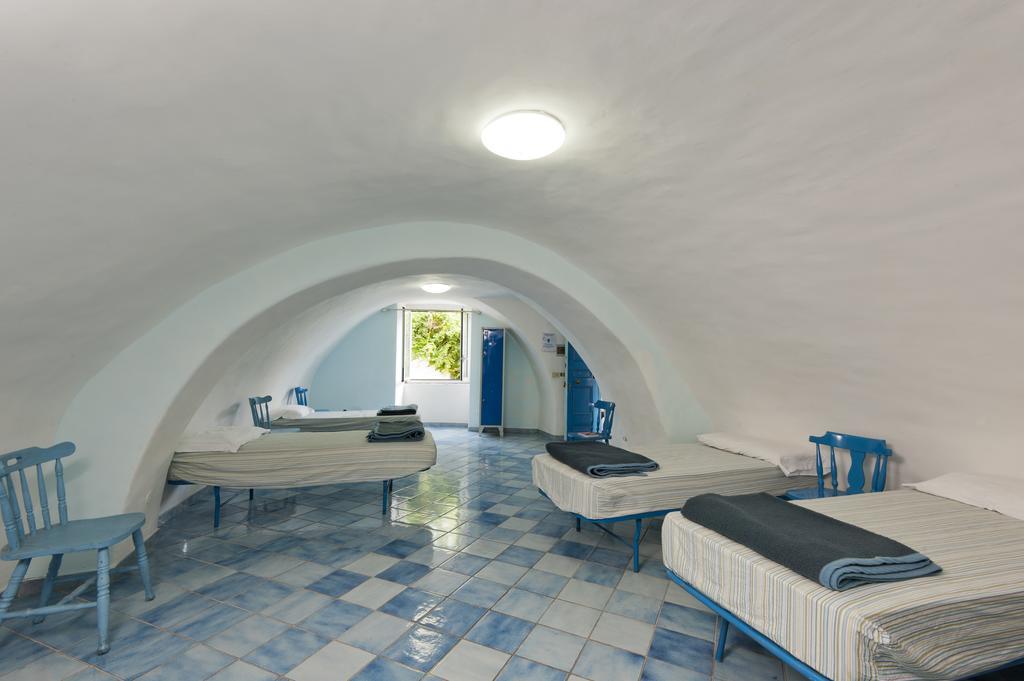 Ring Hostel Forio di Ischia Δωμάτιο φωτογραφία